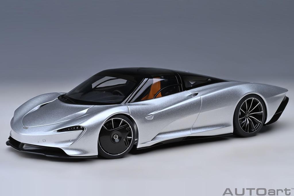 AUTOart Maßstab McLaren Speedtail Metallic Silber Fertigprodukt 1/18
