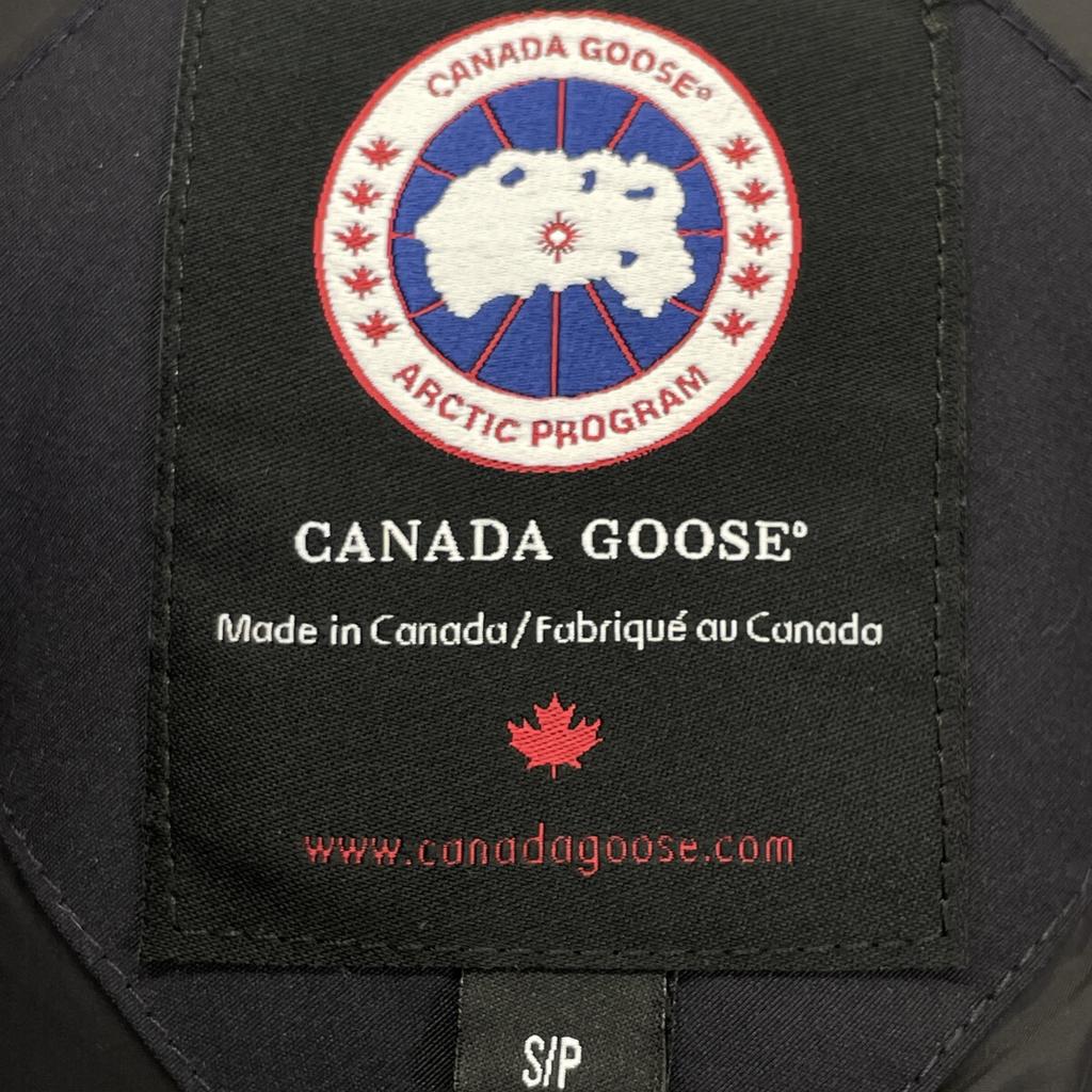 Canada Goose Domáce autorizované 4567JM CITADEL páperová bunda Bunda S Námornícka Použitá