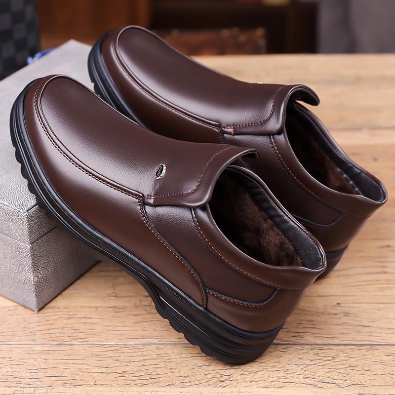 

Men s Winter 2025 Fleece-Lined Non-Slip Cotton Mid-Top Shoes, Size 46 - Perfect for Middle-Aged and Elderly. 45