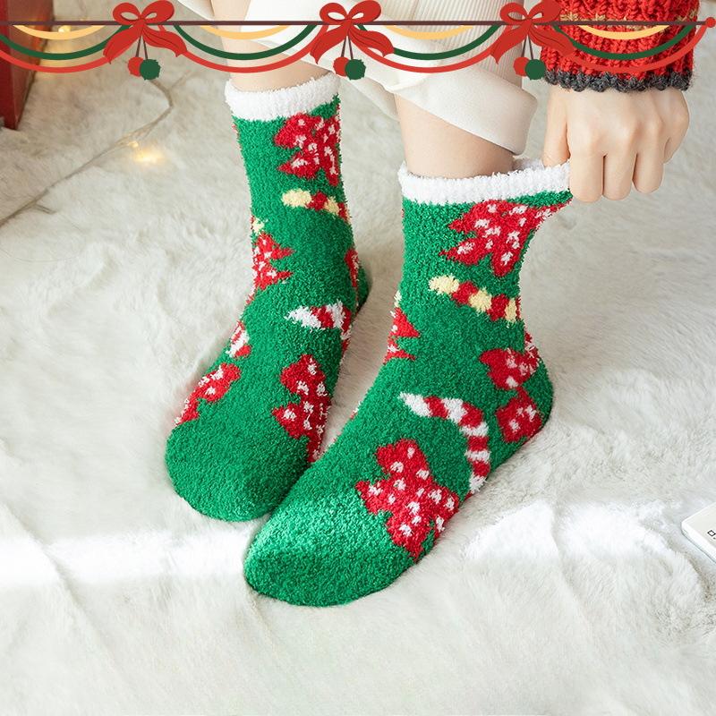 Christmas Gifts: Coral Fleece Socks for Men and Women, Mid-calf, Christmas Eve, Autumn and Winter Couples, Red Long Stockings