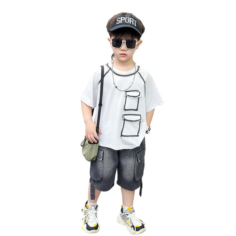 2026 Sommer-Mode für Jungen: Bedrucktes Oberteil mit Tasche und kurzen Ärmeln & Jeans-Shorts: Trendiges zweiteiliges Set