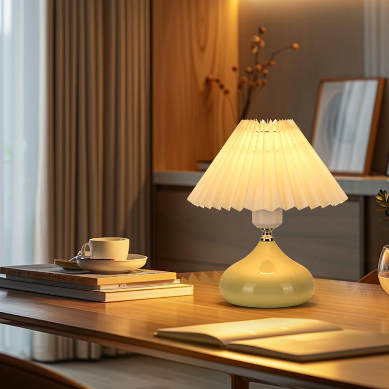 Bedroom Bedside Table Lamp High Sense Internet Celebrity Girl Warm Romantic Pleated Creative Decorative Table Lamp