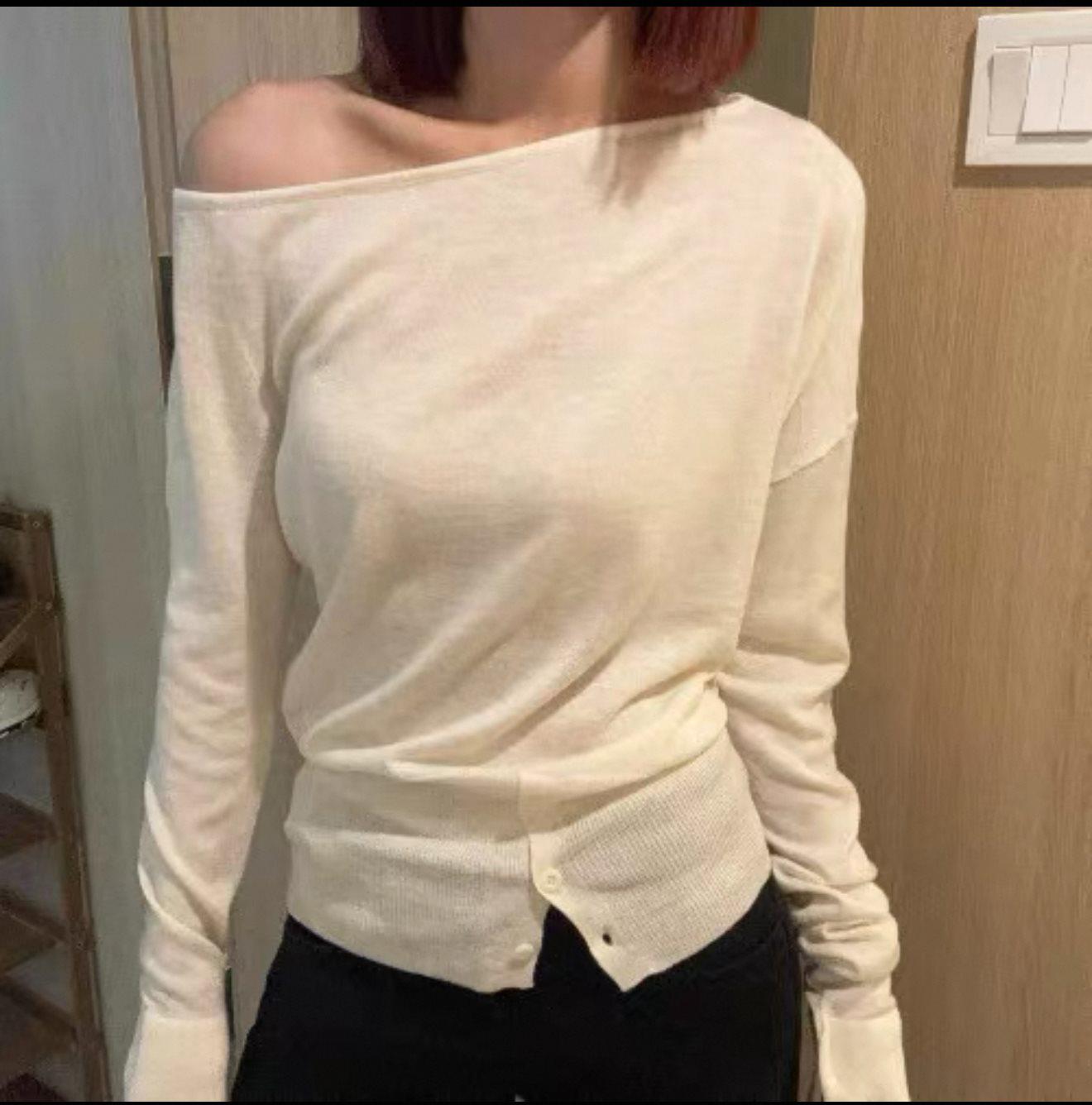 

Yellow Off-Shoulder Knit Sweater: Women s Long-Sleeve Korean Style for Spring and Autumn слоновая кость/белый