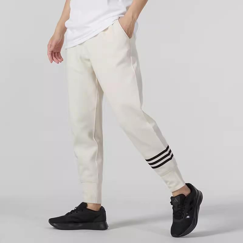 Adidas Originals Adicolor Neuclassics Sweatpants With Three-Stripe Colorblock And Drawstring Cuffs Men Bottoms White IM2095