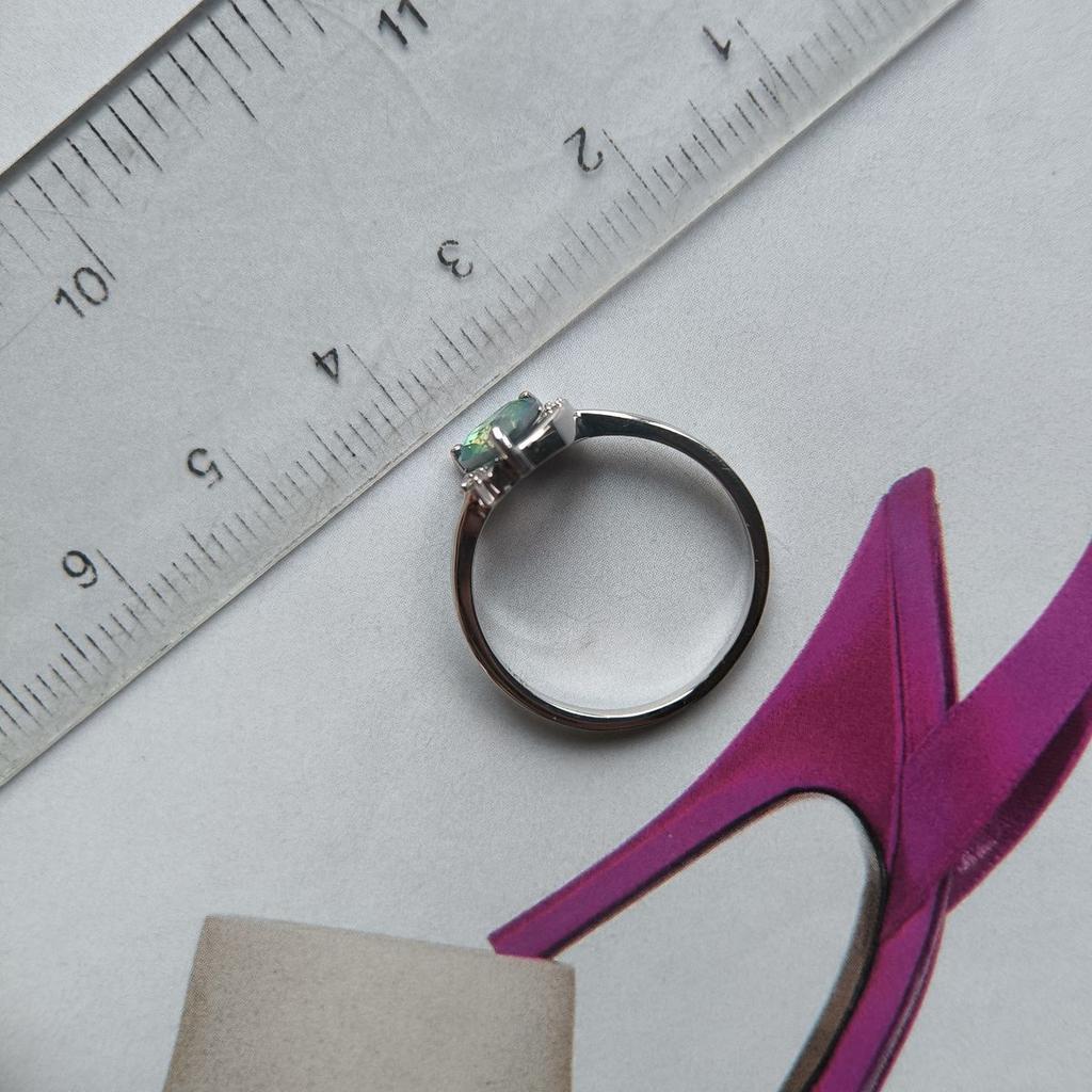 Silver Ring with Mystic Topaz 0.613ct, Item Weight 1.62 G (2191308)