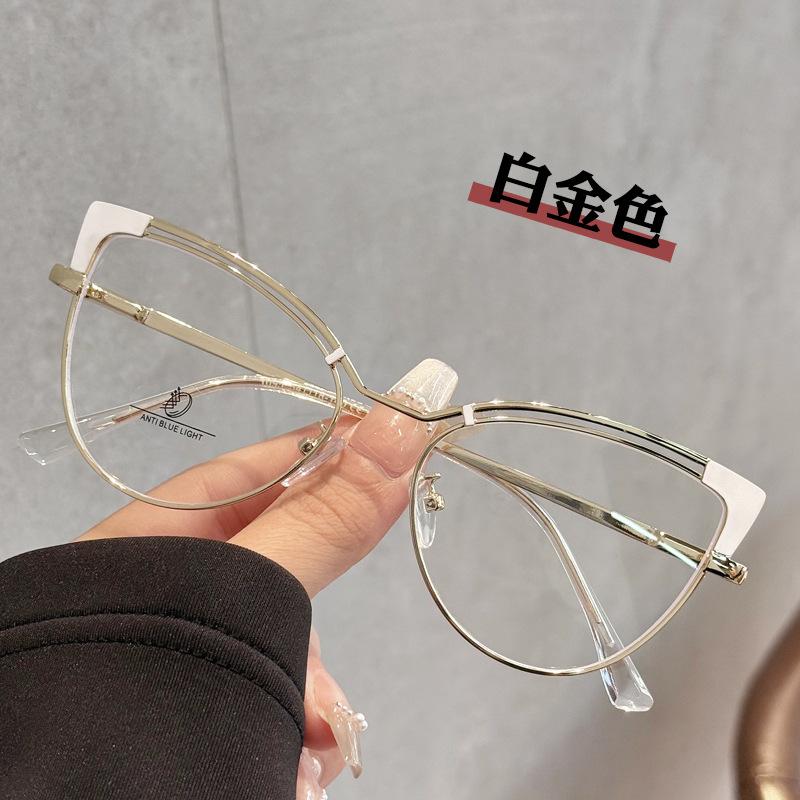 New Fashion Cat Eye Glasses Women Trendy Blue Light Blocking Decorative Frames Stylish Eyewear