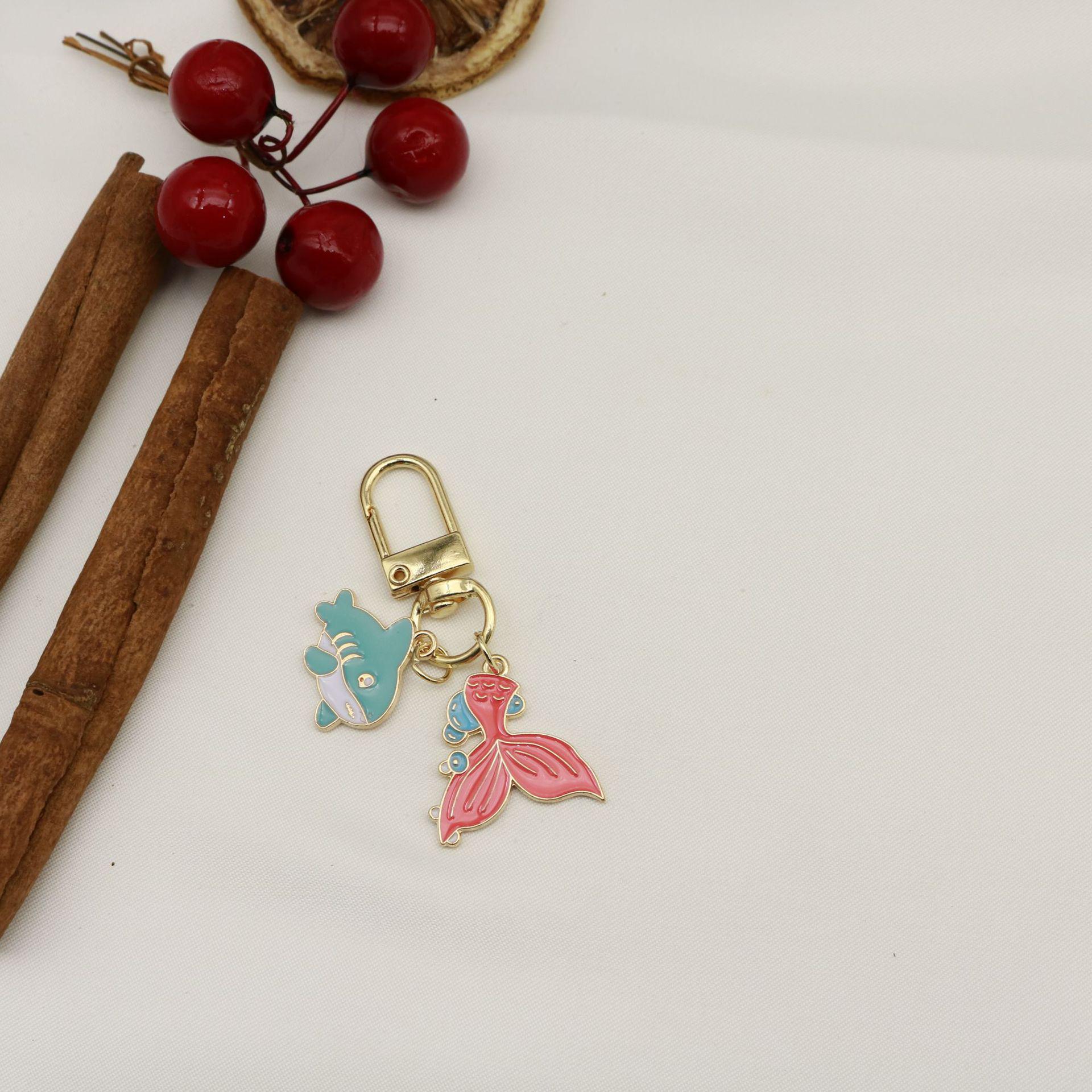 Ocean Series Keychain: Starfish, Turtle, Mermaid Drip Oil Charm for Backpack or Car Pendant