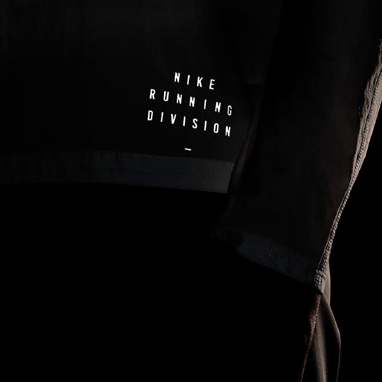 Nike Run Division Strat Mediu Tricou de Alergare Țesut Bărbați Topuri Alb CU5539-043