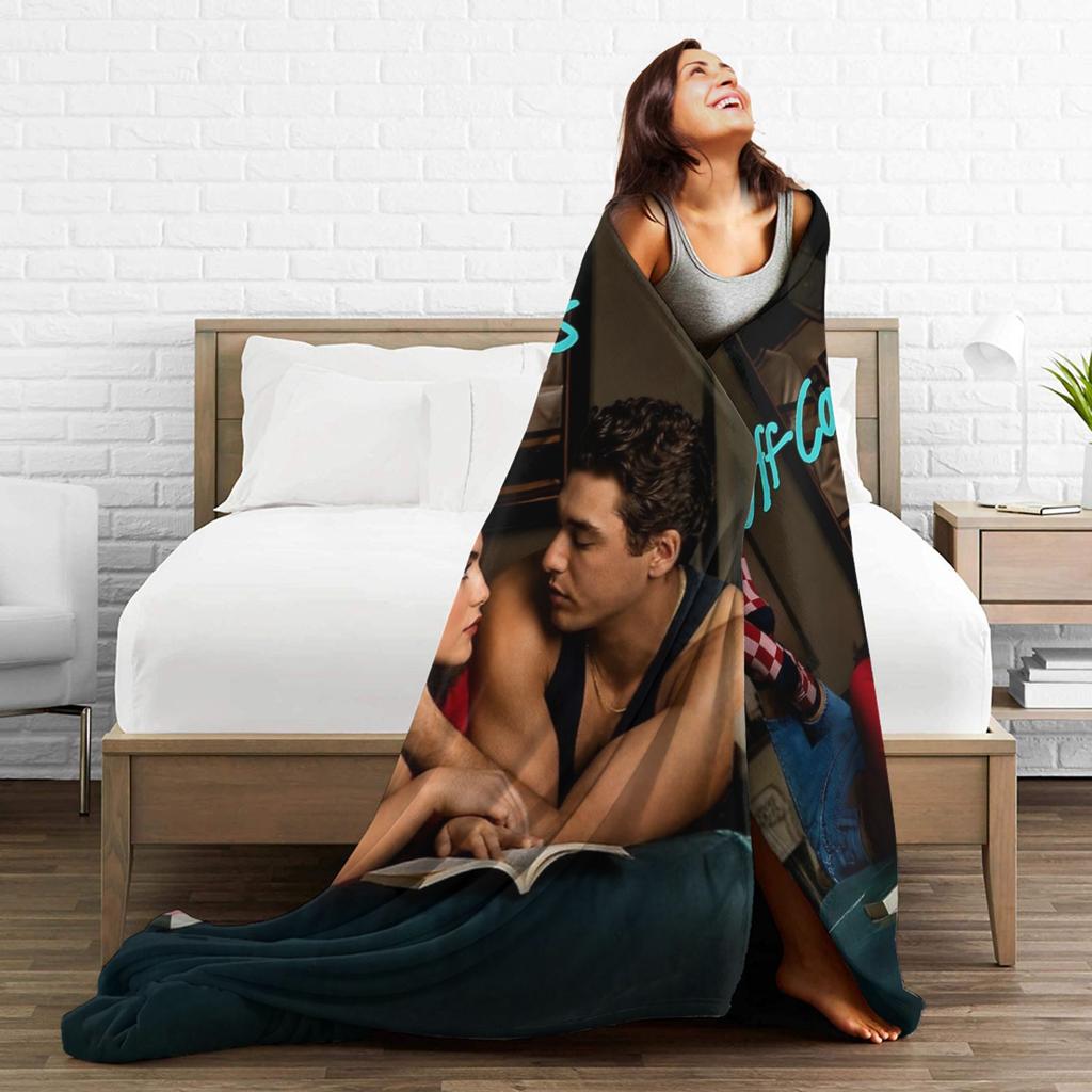 Hannah and Garrett Off Campus Blanket Flannel Funny Warm Throw Blanket for Home Restaurant Decoration,