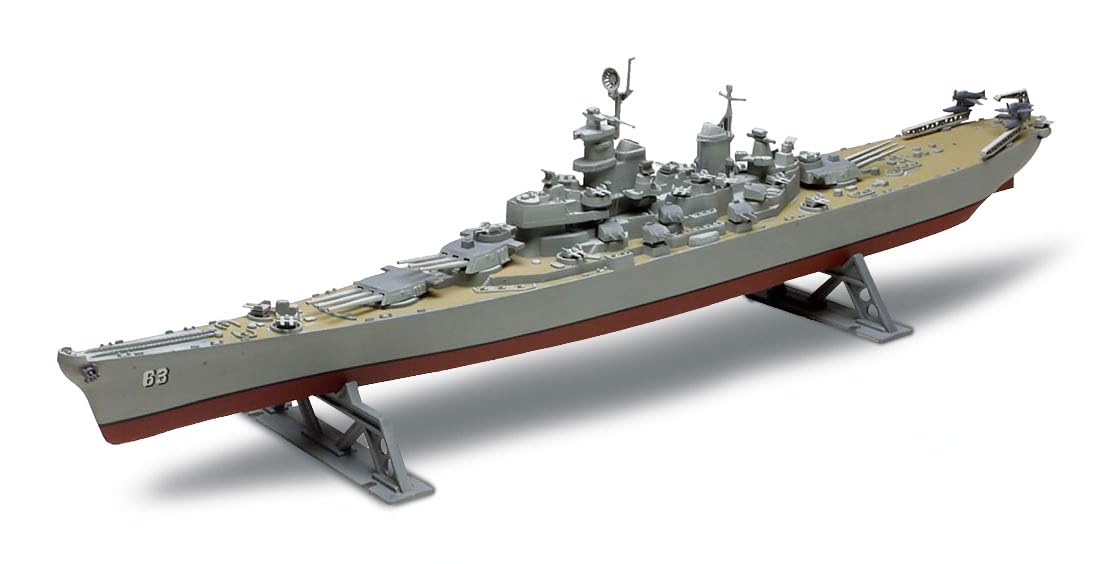 

German Revell 1/535 scale U.S.S. Missouri (Battleship) 00301