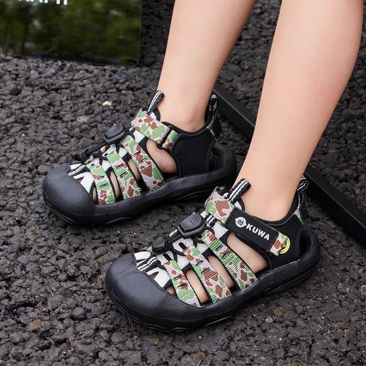 Boys sandals 2025 summer new children's outdoor printing hollow bag head sports sandals girls casual shoes