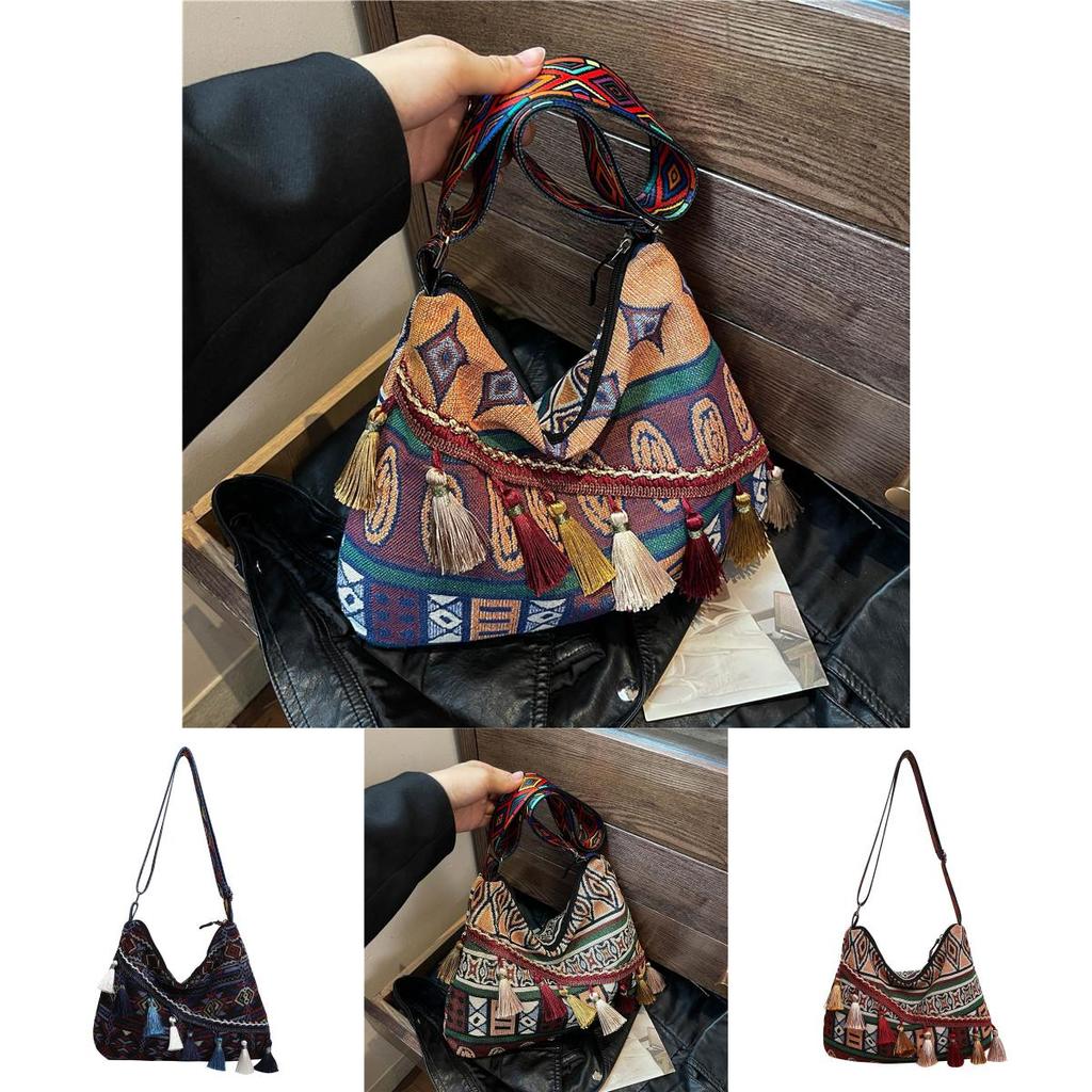 Style Ladies Shoulder Bag With Fringes And Chain For Casual Day Use