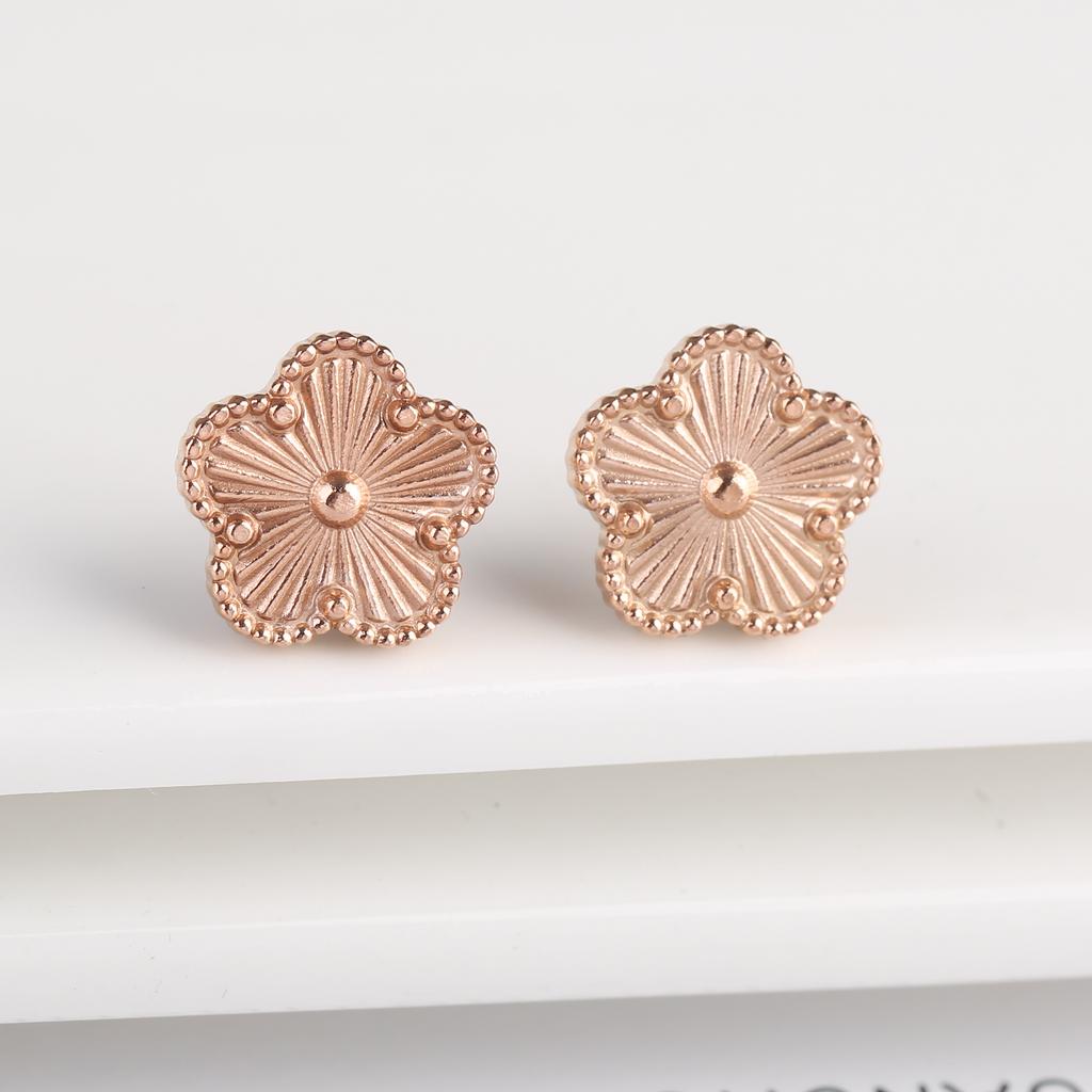 Heißer Verkauf Edelstahl Laser Fünfblatt Blume Blütenblatt Verstellbares Kleeblatt Armband Klassisch für Frau Mädchen Marke Zirkon Party Geschenk