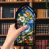 Gotisk Bokhåla Solfångare Glasmålning Ljusstake Fönster Bokhylla Insats Diorama för Biblioteksdekor Boknördiga Gåvor för Läslustiga Bokälskare