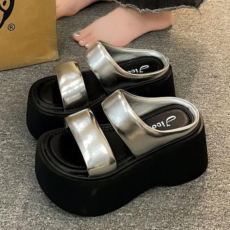 Fashion Women Platform Slippers 2025Summer New Wedge Sandals Designer Height Increasing Slippers Outdoor Casual Beach Slippers for Women