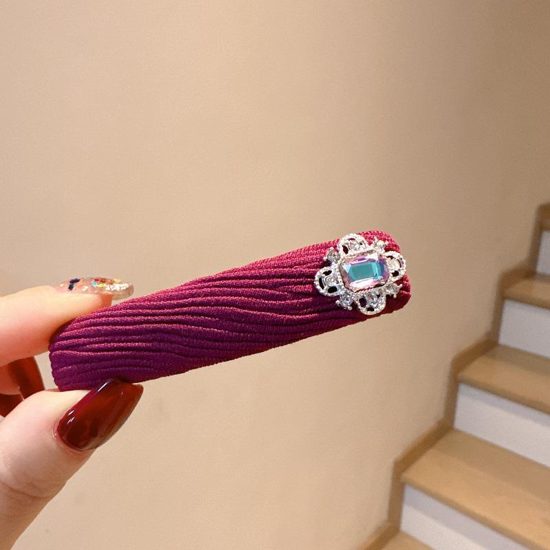 Korean High-End Rhinestone Hair Clip: Chic Bangs Pin for Women