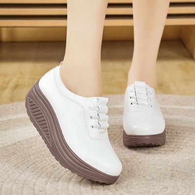 Rocking Shoes Women's Platform Autumn New Versatile Muffin Soft Sole Not Tired Feet Casual Shoes Mother Dancing Single Shoes