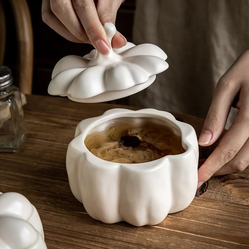 450ML Vintage Ceramic Pumpkin Bowl with Lid Soup Pot Steamed Egg Bird's Nest Stew Pot Kitchen Storage Jar Candy Storage Box