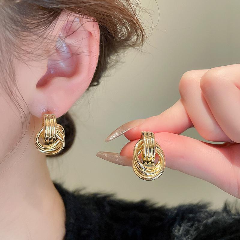 Premium Twisted Knotted Silver Needle Earrings Niche Minimalist Geometric Circle Earrings