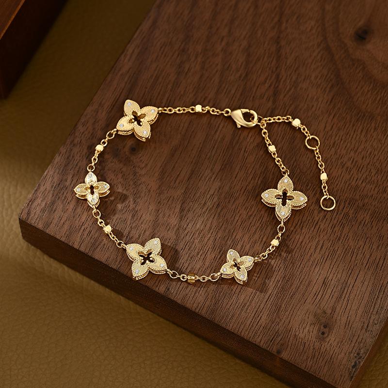 Elegant Four Leaf Clover Crystal Bracelets for Women, Micro Pave CZ Hollow Petal Charm Bracelet, Luxury Versatile Jewelry Gift