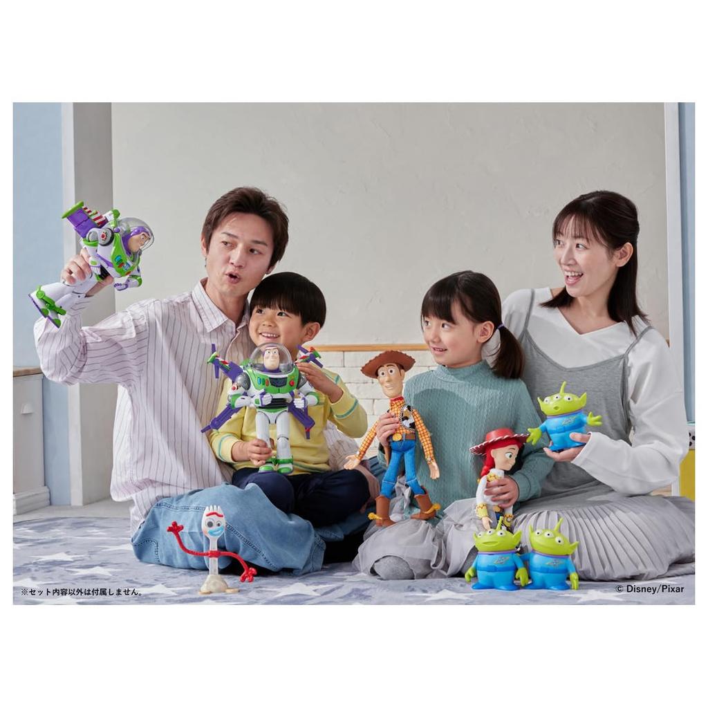 TAKARA TOMY Disney Toy Story 5 Real Size Talking Figure High Tech Version Buzz Lightyear