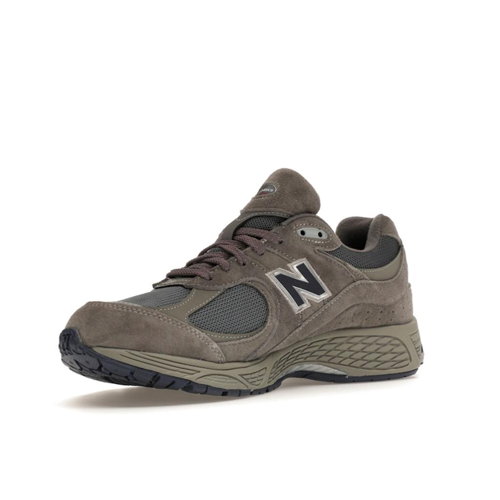 New Balance 2002R GORE-TEX Castlerock Natural Indigo Unisex Sneakers Grey Brushed-Nickel M2002RXC