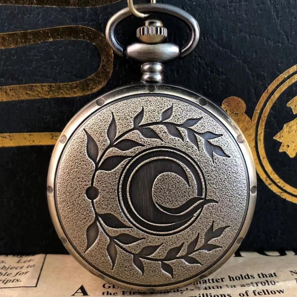 

Olive leaf pattern carved quartz pocket watch Vintage bronze Fob chain Roman numerals face round dial necklace Lucky timepiece бронзовый