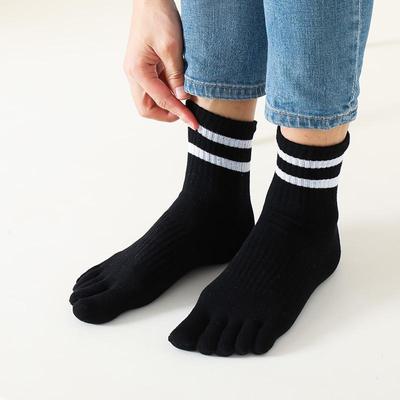 Men’s Thick Solid Color Five-Finger Mid-Calf Sports Socks for Autumn and Winter - Warm and Durable