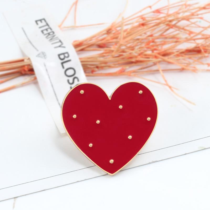 2Pcs/Set Red Heart Shaped Brooches Couple Best Friends Enamel Pins Metal Badges Clothes Backpack Lapel Pin Fashion Jewelry Gifts