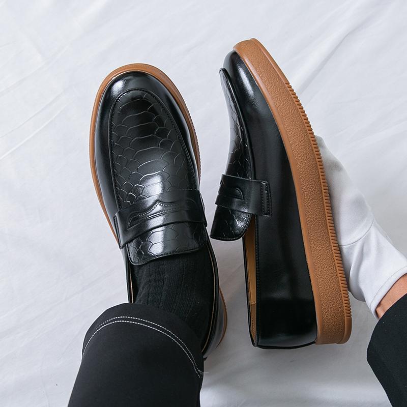 Fashion Retro Men Casual Business Sneakers Black Brown Men One-foot Comfortable Fashionable Loafers Travel Shoe Sizes 38-46 Men Shoes