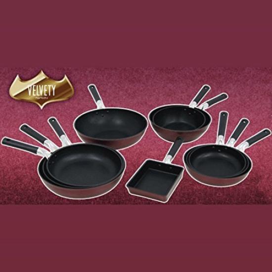 Urushiyama Metal Industry Frying Pan 20cm Heat Conductive and Heats Evenly Delicious Cooking Top Grade Teflon Platinum Plus Treatment Lightweight For