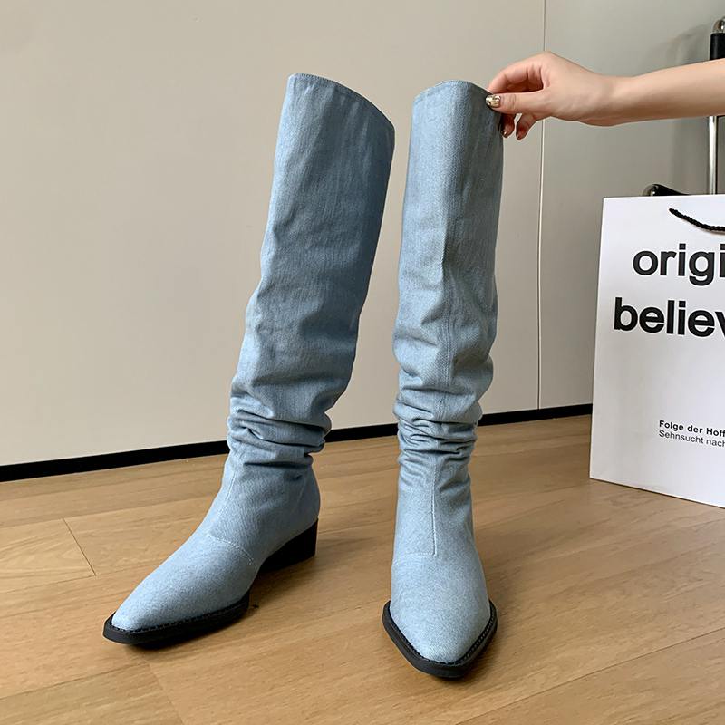 Krazing Pot Denim automne hiver chaussures bout rond épais talons moyens sans lacet plissé décoration bottes occidentales femmes cuissardes