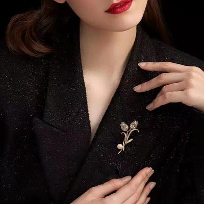 High-End Tulip Flower Brooches: Fashionable Retro Pins for Women's Autumn & Winter Suits and Sweaters