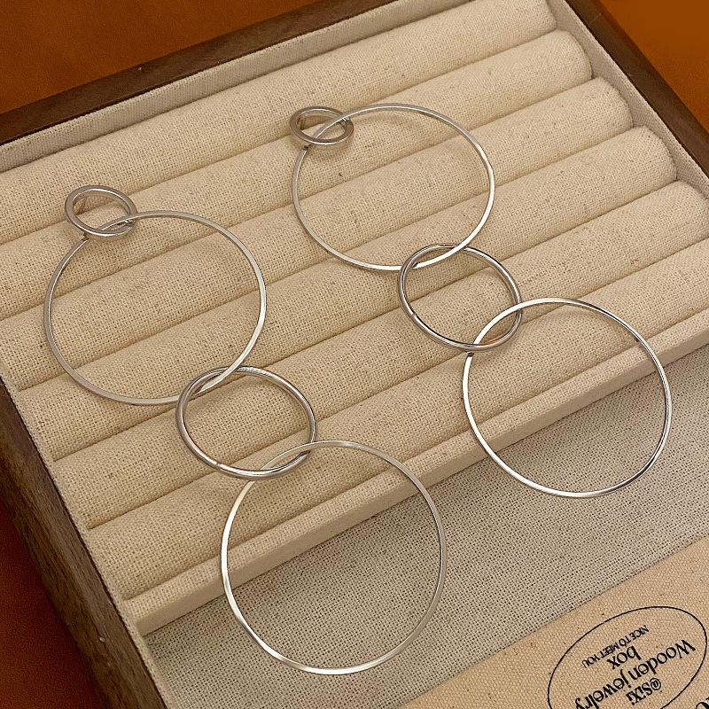 Exaggerated Chain Element Ring Earrings, Niche and Unique Design, Circle Earrings, Simple, Atmospheric and High-end Earrings