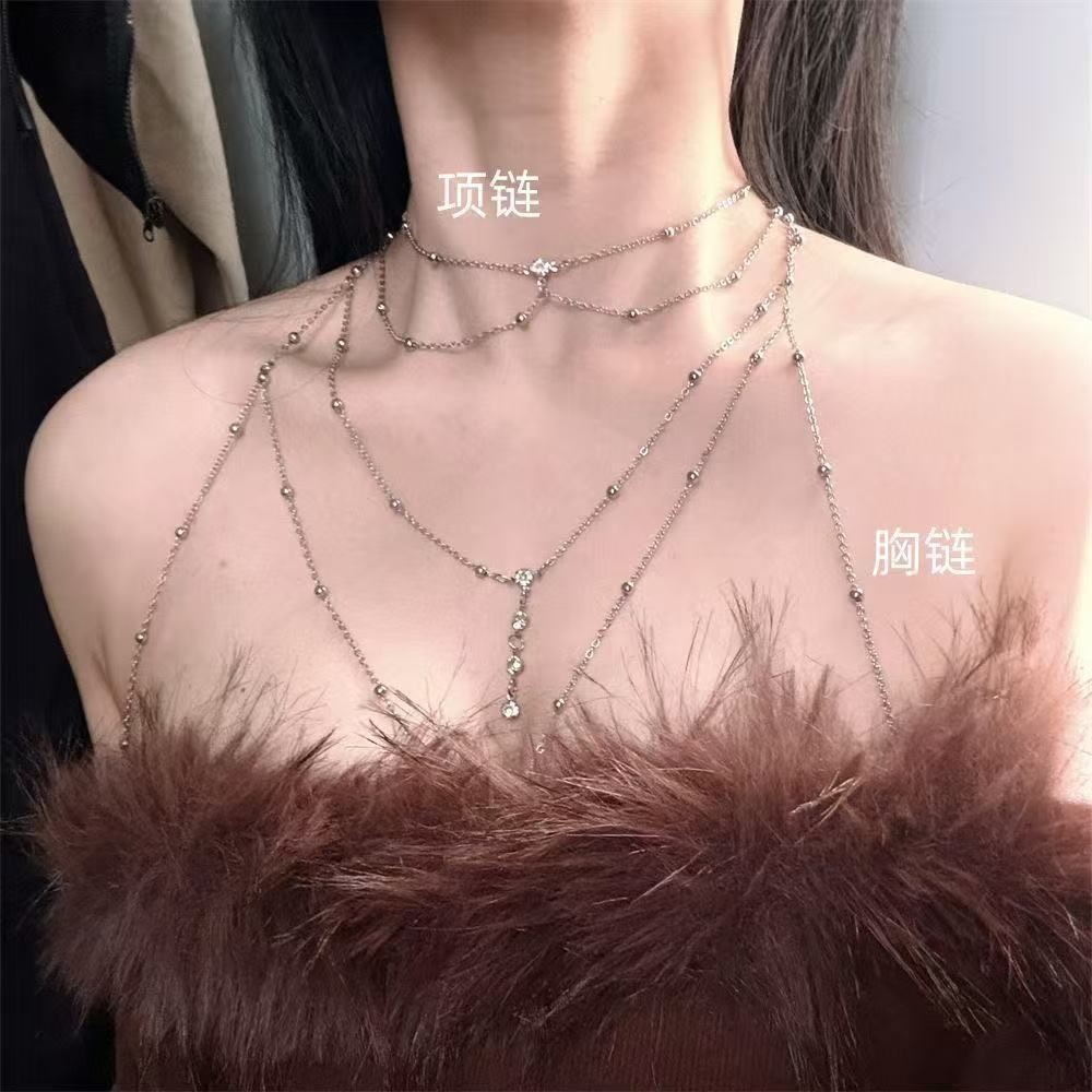 2026 new sexy pure desire wind necklace chest chain summer bikini European and American exaggerated three-dimensional back body chain