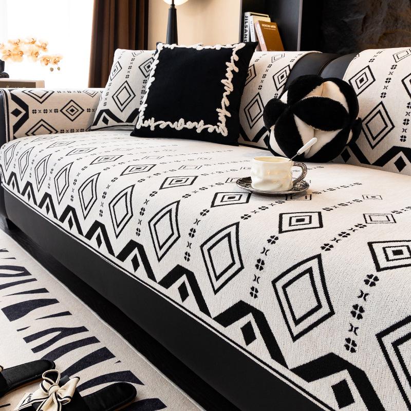 

Чехол для дивана с геометрическим узором из жаккарда, светлый коврик для дивана класса люкс, защитный чехол для мебели, нескользящий, всесезонный, универсальный чехол для дивана 70x70cm 1pcs