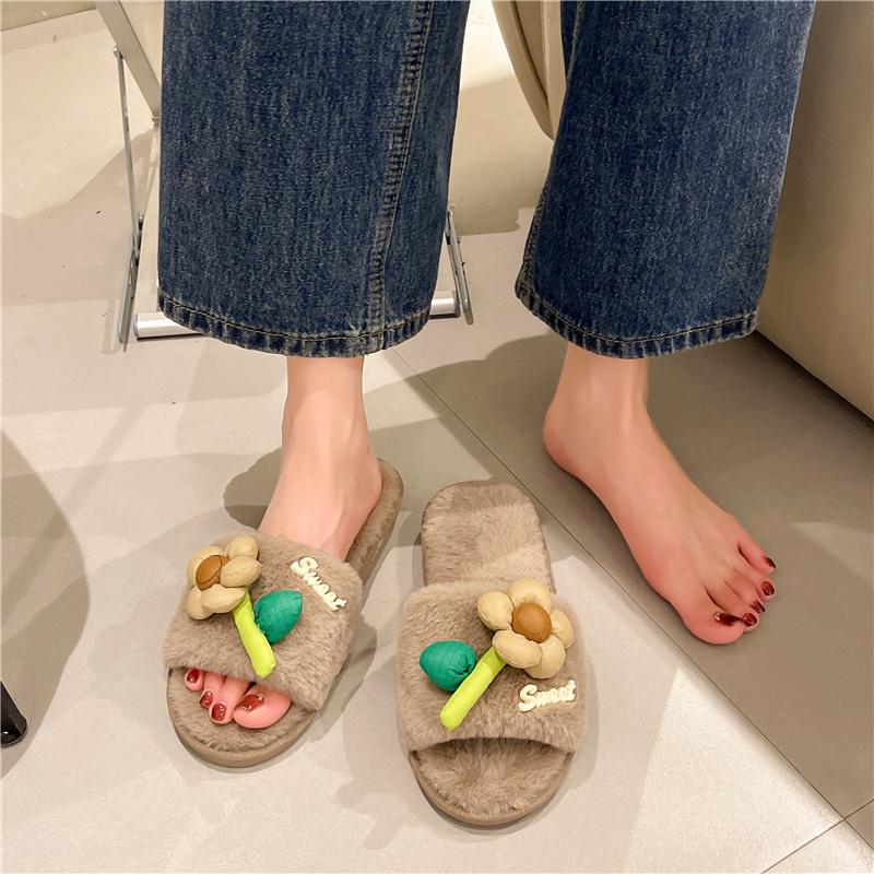 

Мода 2024 Зима Новые Женские Домашние Однотонные Тапочки из Пушистого Меха с Цветочным Декором 41 хаки