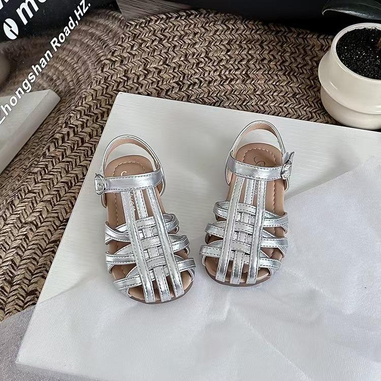 Korean Style Girls' Soft Sole Roman Sandals - Summer 2026 Woven Headband Design for Little Beach Lovers