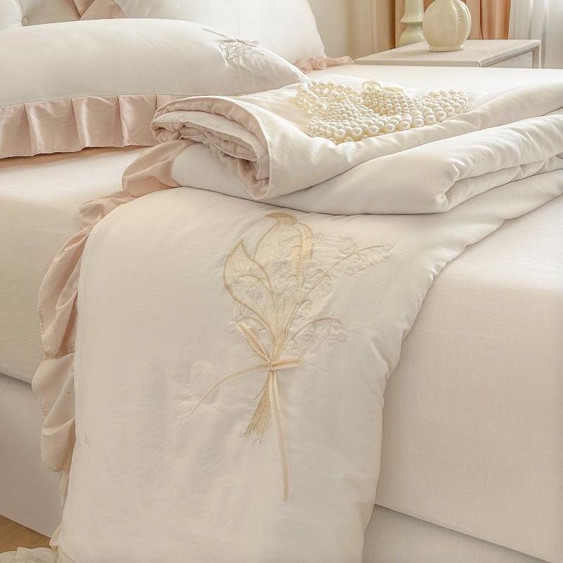 High-End Embroidered Summer Cooling Air-Condition Quilt Princess Single/Double Lace Comforter Machine Washable