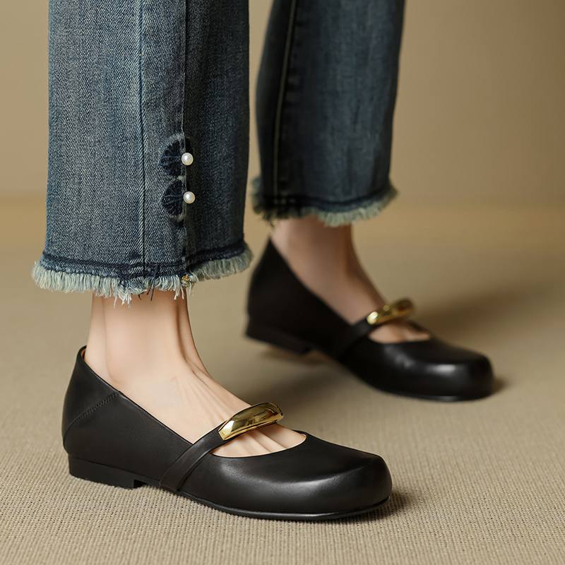 Krazing Pot Full Grain Leather Round Toe Size 40 Thick Low Heels Fashion Metal Decoration Autumn Pumps