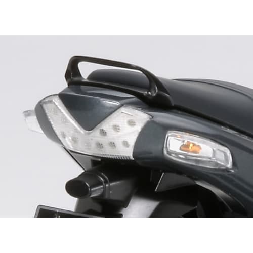 Tamiya 1/12 Motorcycle Series No. 111 Kawasaki ZZR1400 Plastic Model 14111