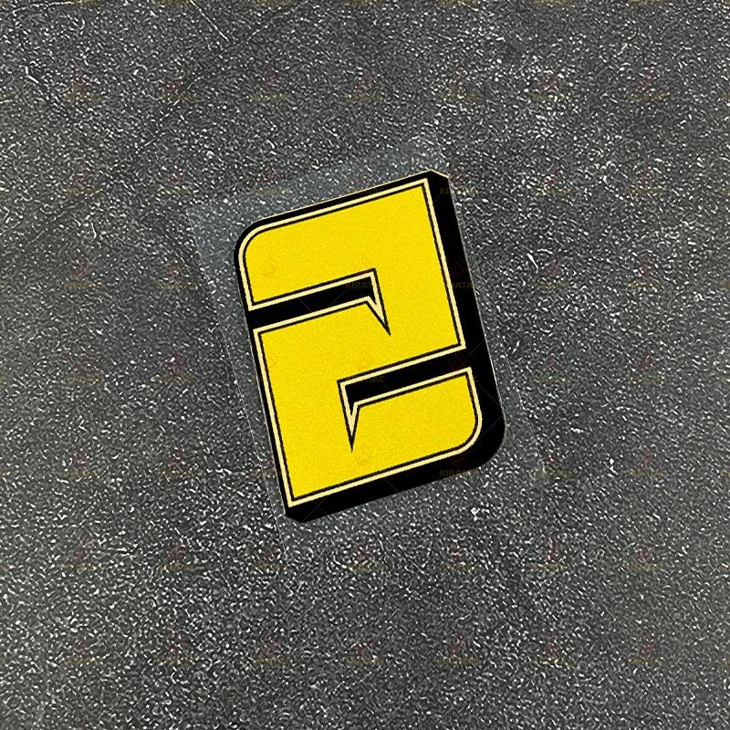 1 Stück Motorräder Goldene Zahlen Aufkleber Wasserdicht für Motorradhelm Verkleidung Kraftstofftank Topcase Roller Universelle Vinyl Aufkleber