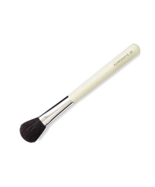 [Mustaev] Gowonhye 05 Professional Highlighter Brush (BK005)