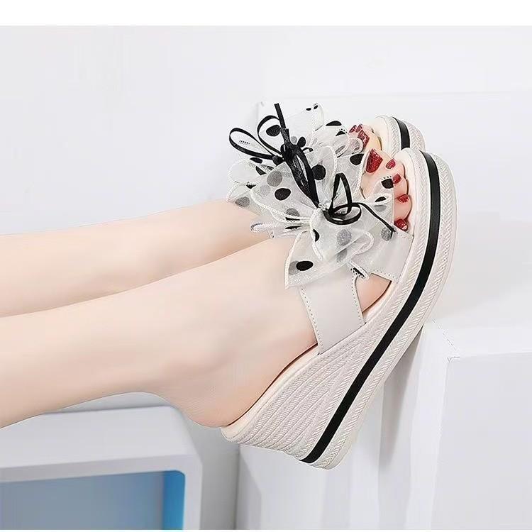 

Fashionable Women s Slippers - New Style, Thick Sole, Heightening, Anti-slip Shoes 40 бежевий