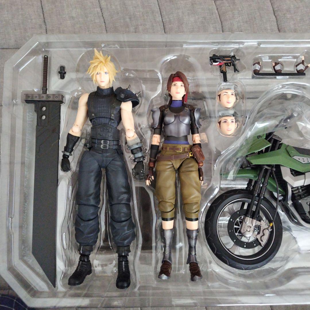 

[USED] Final Fantasy VII Remake Play Arts Kai Cloud Jessie Bike