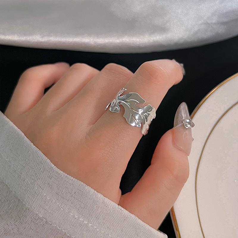 Sterling Silver Floral Ring for Women - High-End Open Joint Design for Autumn/Winter