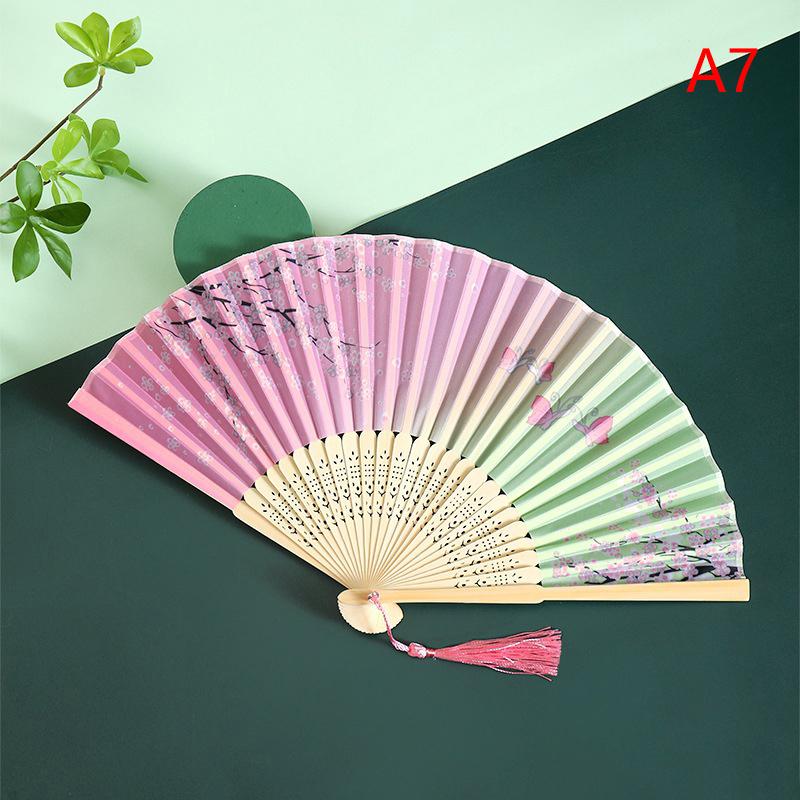 

Портативный ручной складной веер в китайском стиле, реквизит для танцев, ретро веер-ракушка, женский, мужской, бамбуковое дерево, шелк, цветок, складной веер