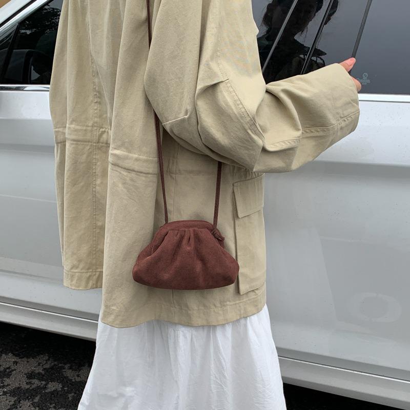 New textured pleated cloud bag fashionable women's bag underarm bag dumpling bag casual clip bag