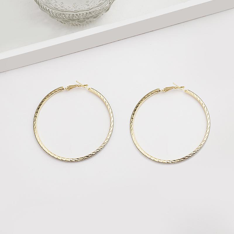 Personality Exaggerated Matte Large Circle Earrings Fashion Creative Trend Round Earrings Ear Buckles