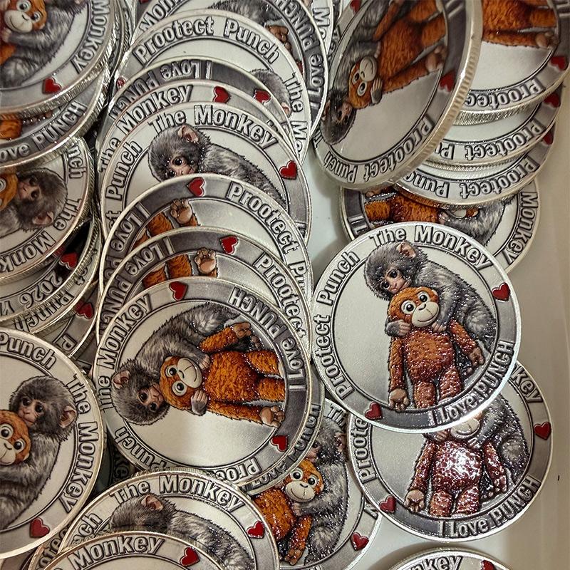Prote Protect Punch Monkey Coin 3D Embossed Commemorative Figure Metal Collectible Souvenir Home Decoration Children Adults Gift